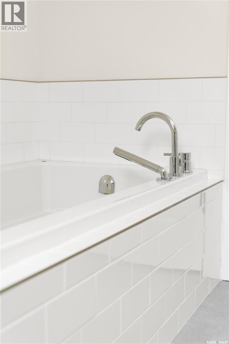 3 Vancouver Crescent, Pilot Butte, Saskatchewan  S0G 3Z0 - Photo 50 - SK030561