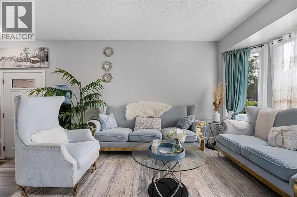 88 Templewood Road Ne, Calgary, Alberta  T1Y 4G9 - Photo 3 - A2287295