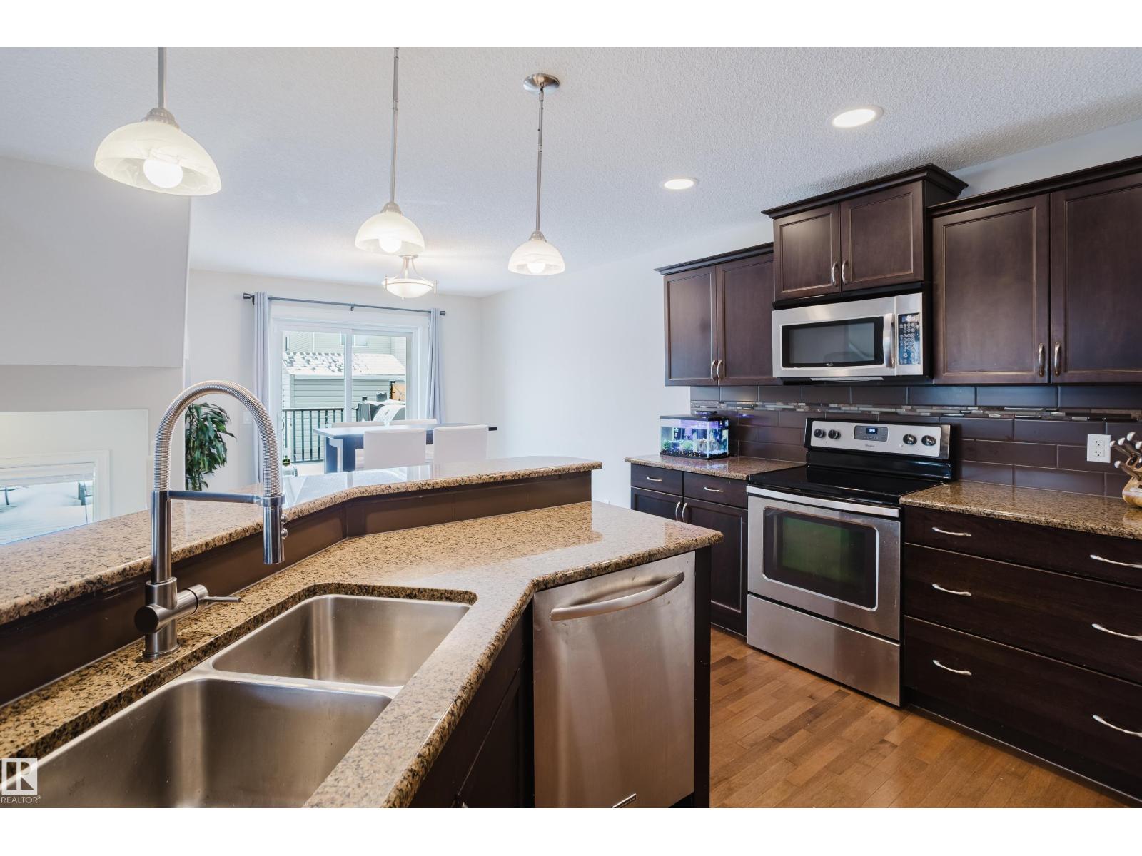 1740 59 St Sw, Edmonton, Alberta  T6X 0W5 - Photo 2 - E4476352