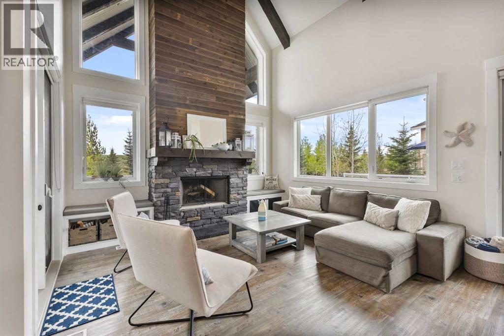 332 Cottageclub Way, Rural Rocky View County, Alberta  T4C 1C3 - Photo 11 - A2293703