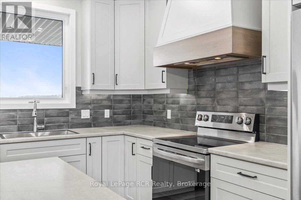 242 Concession 8, Brockton, Ontario  N0G 2V0 - Photo 7 - X12781278