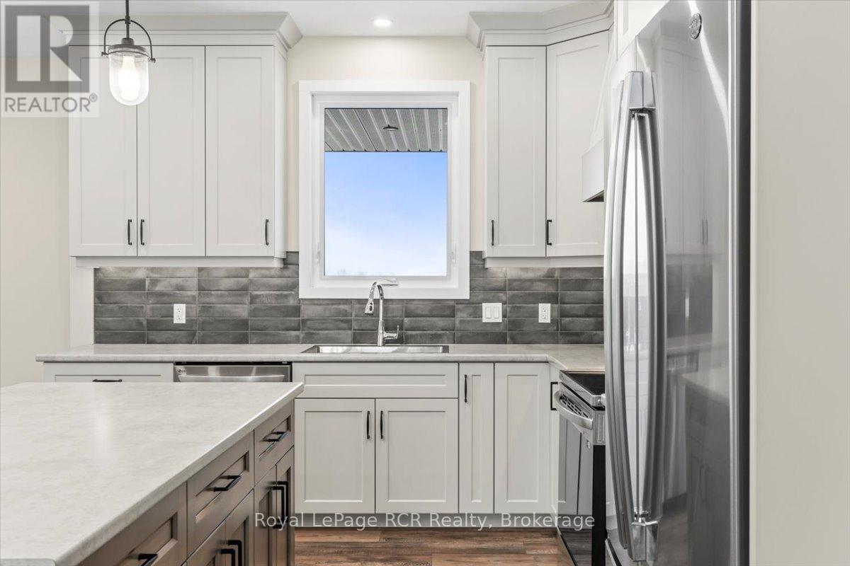 242 Concession 8, Brockton, Ontario  N0G 2V0 - Photo 6 - X12781278