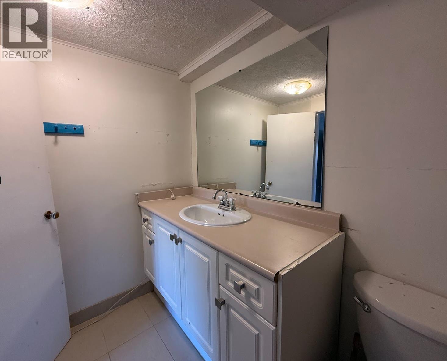 954 Glover Road, Trail, British Columbia  V1R 3J9 - Photo 40 - 10375645