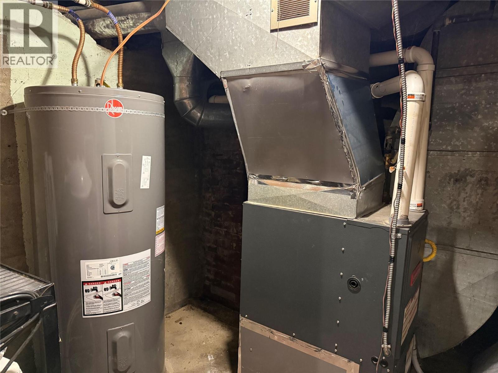 954 Glover Road, Trail, British Columbia  V1R 3J9 - Photo 47 - 10375645