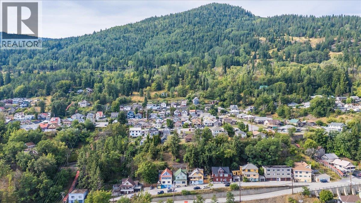 954 Glover Road, Trail, British Columbia  V1R 3J9 - Photo 53 - 10375645