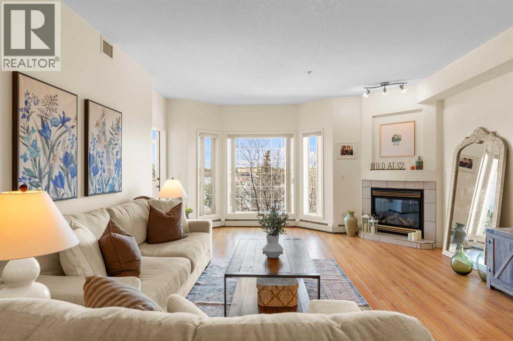 330, 4512 52 Avenue, Red Deer, Alberta  T4N 7B9 - Photo 2 - A2283975