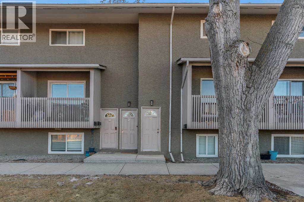 14, 8112 36 Avenue Nw, Calgary, Alberta  T3B 3P3 - Photo 2 - A2282788