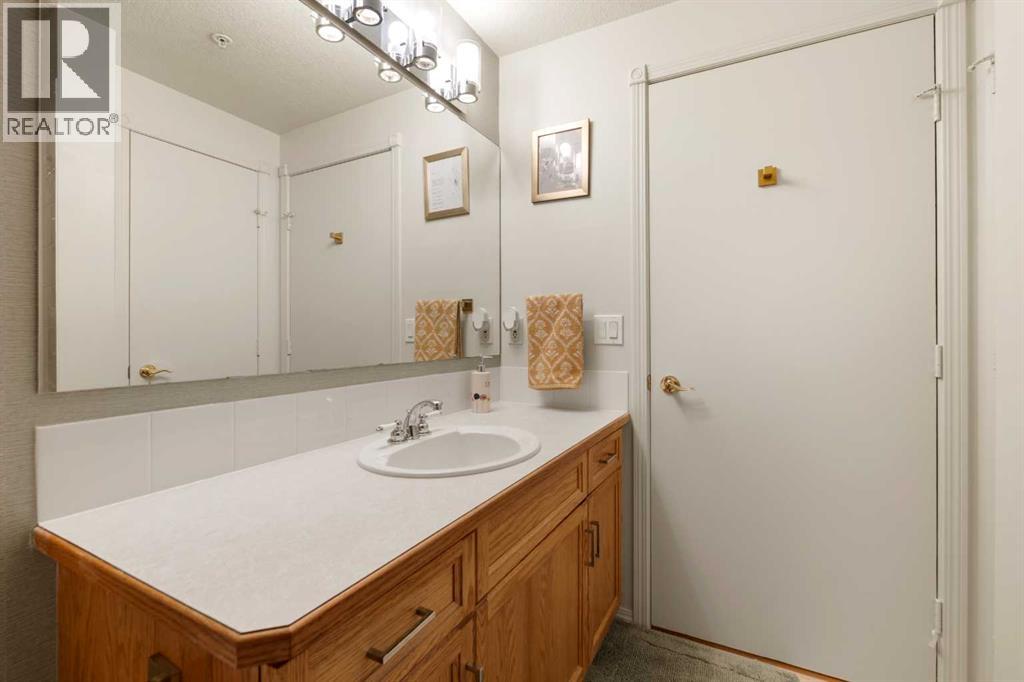 330, 4512 52 Avenue, Red Deer, Alberta  T4N 7B9 - Photo 20 - A2283975