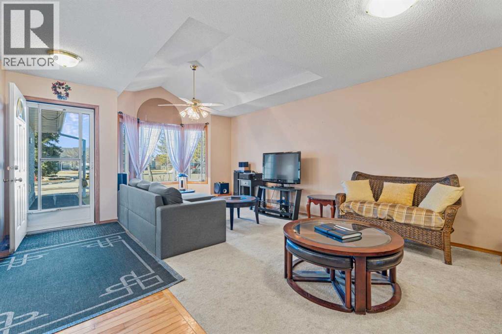 13 Park Ln Place, Strathmore, Alberta  T1P 1K7 - Photo 4 - A2291676