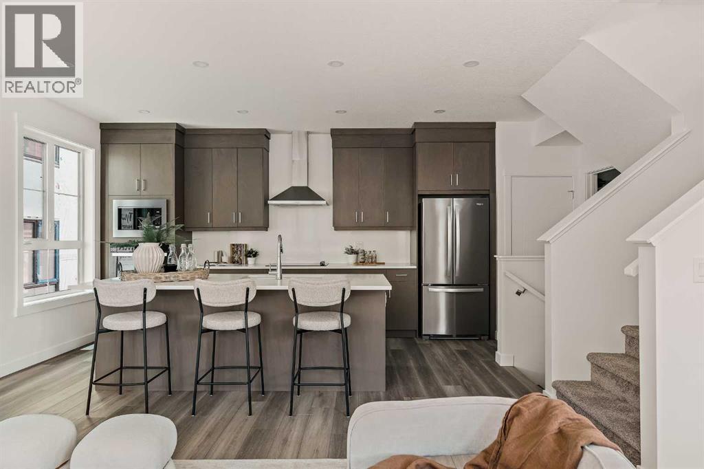 614 Sovereign Common Sw, Calgary, Alberta  T3C 3Y3 - Photo 2 - A2293086