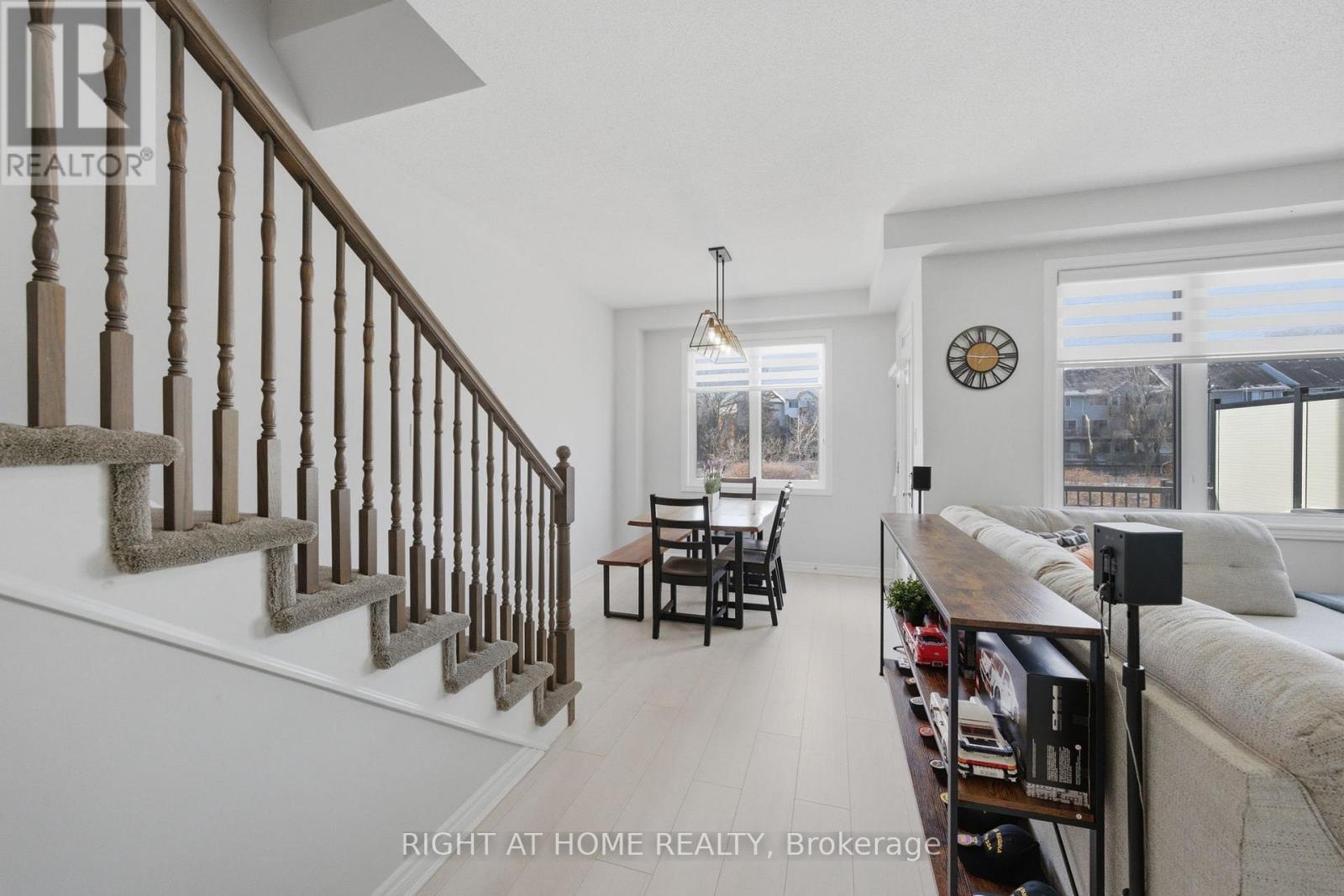 275 Squadron Crescent, Ottawa, Ontario  K1K 0S6 - Photo 19 - X12889156