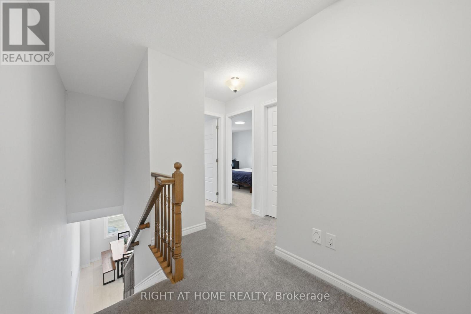 275 Squadron Crescent, Ottawa, Ontario  K1K 0S6 - Photo 27 - X12889156