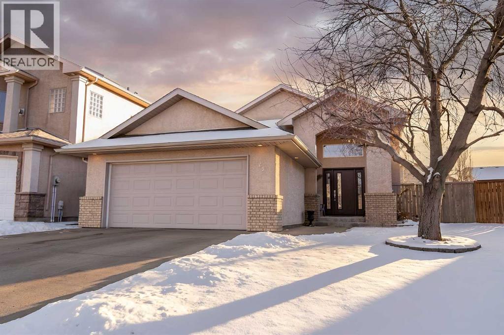 65 Heritage Circle W, Lethbridge, Alberta