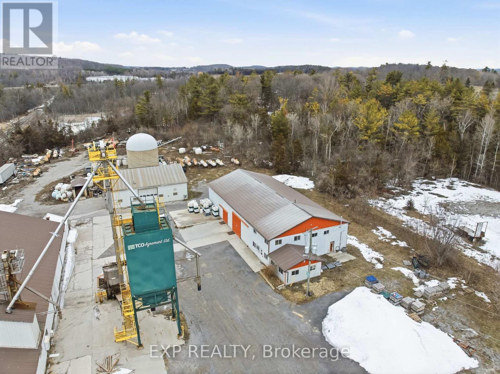 18264 Telephone Road, Quinte West, Ontario  K8V 5P6 - Photo 4 - X12889160