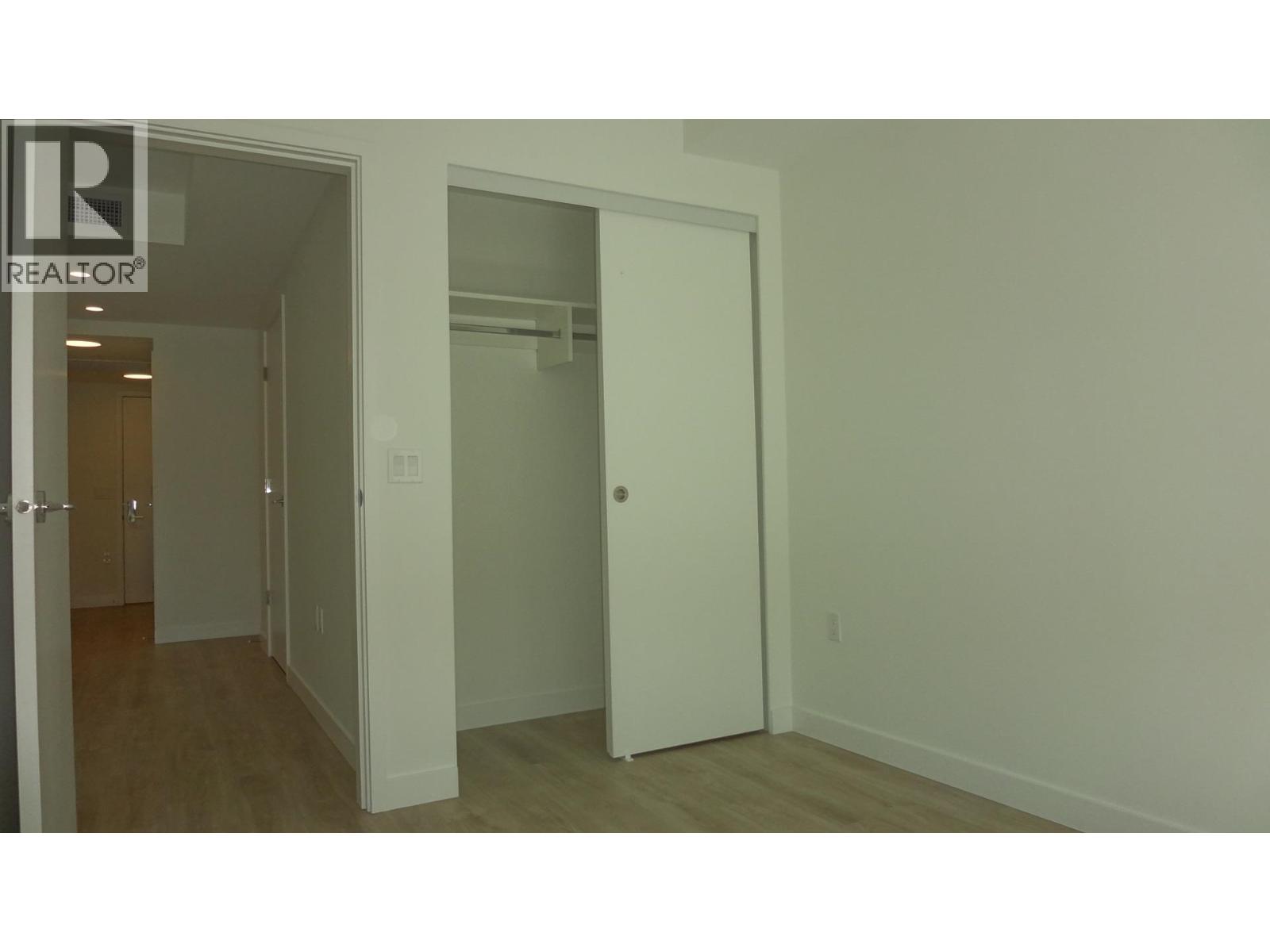 300 1981 Macdonald Street, Vancouver, British Columbia  V6K 0H9 - Photo 11 - R3094114