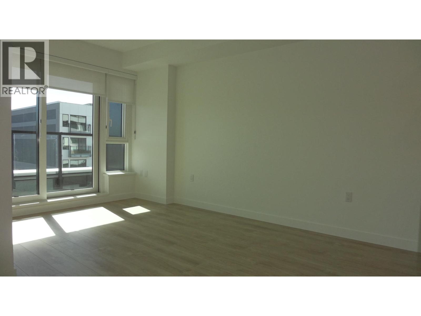 300 1981 Macdonald Street, Vancouver, British Columbia  V6K 0H9 - Photo 3 - R3094114