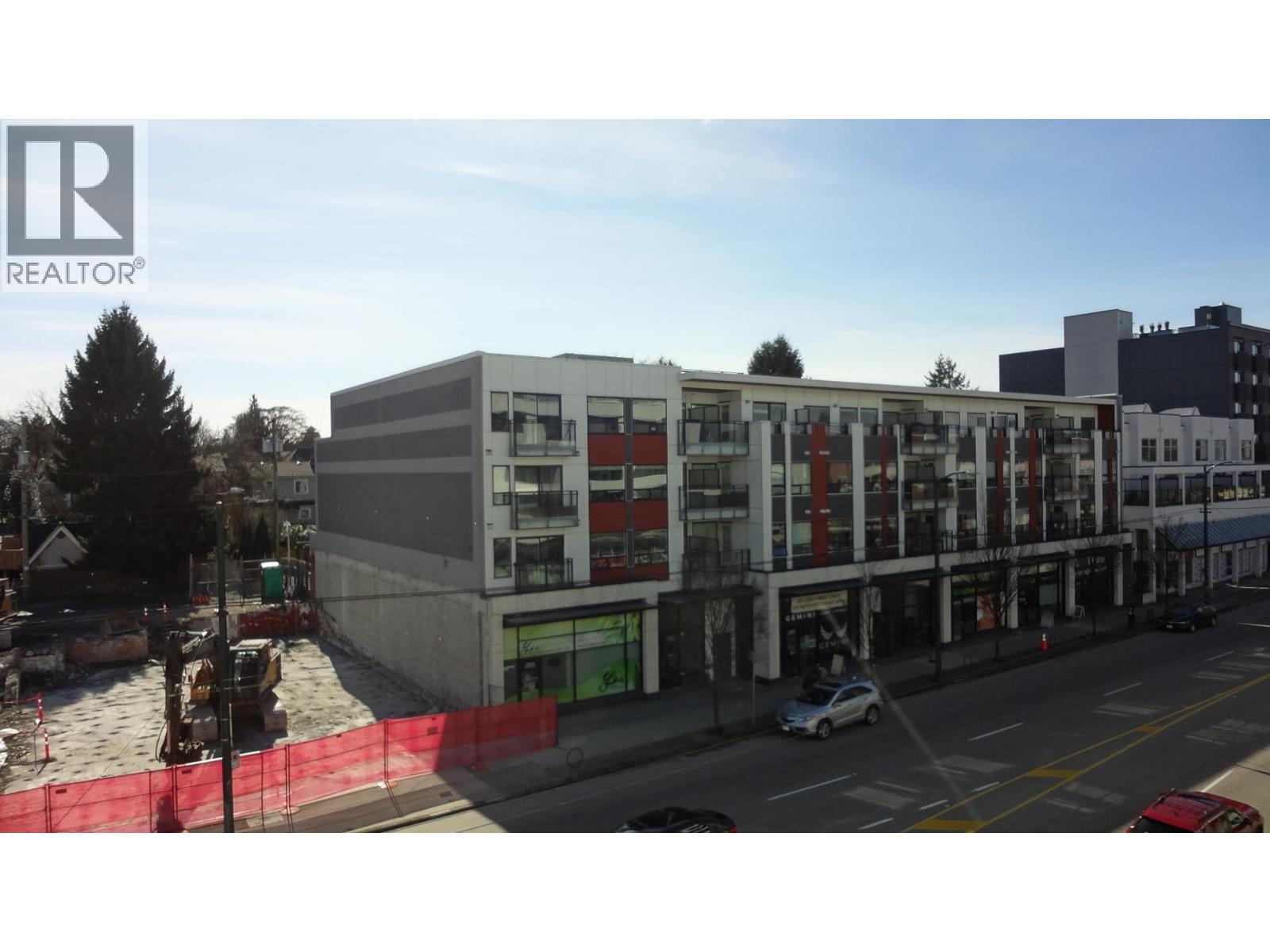 300 1981 Macdonald Street, Vancouver, British Columbia  V6K 0H9 - Photo 15 - R3094114