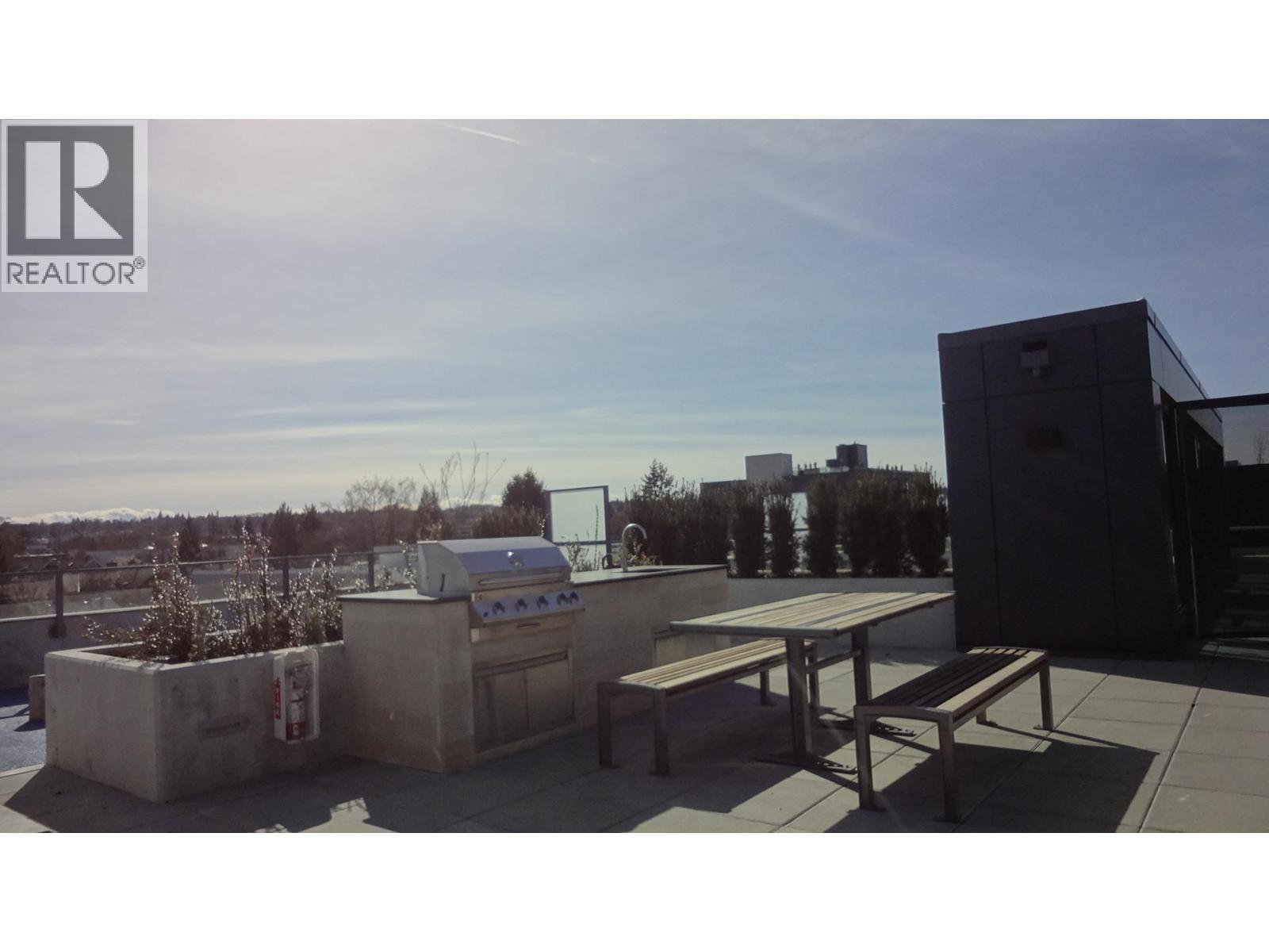 300 1981 Macdonald Street, Vancouver, British Columbia  V6K 0H9 - Photo 17 - R3094114