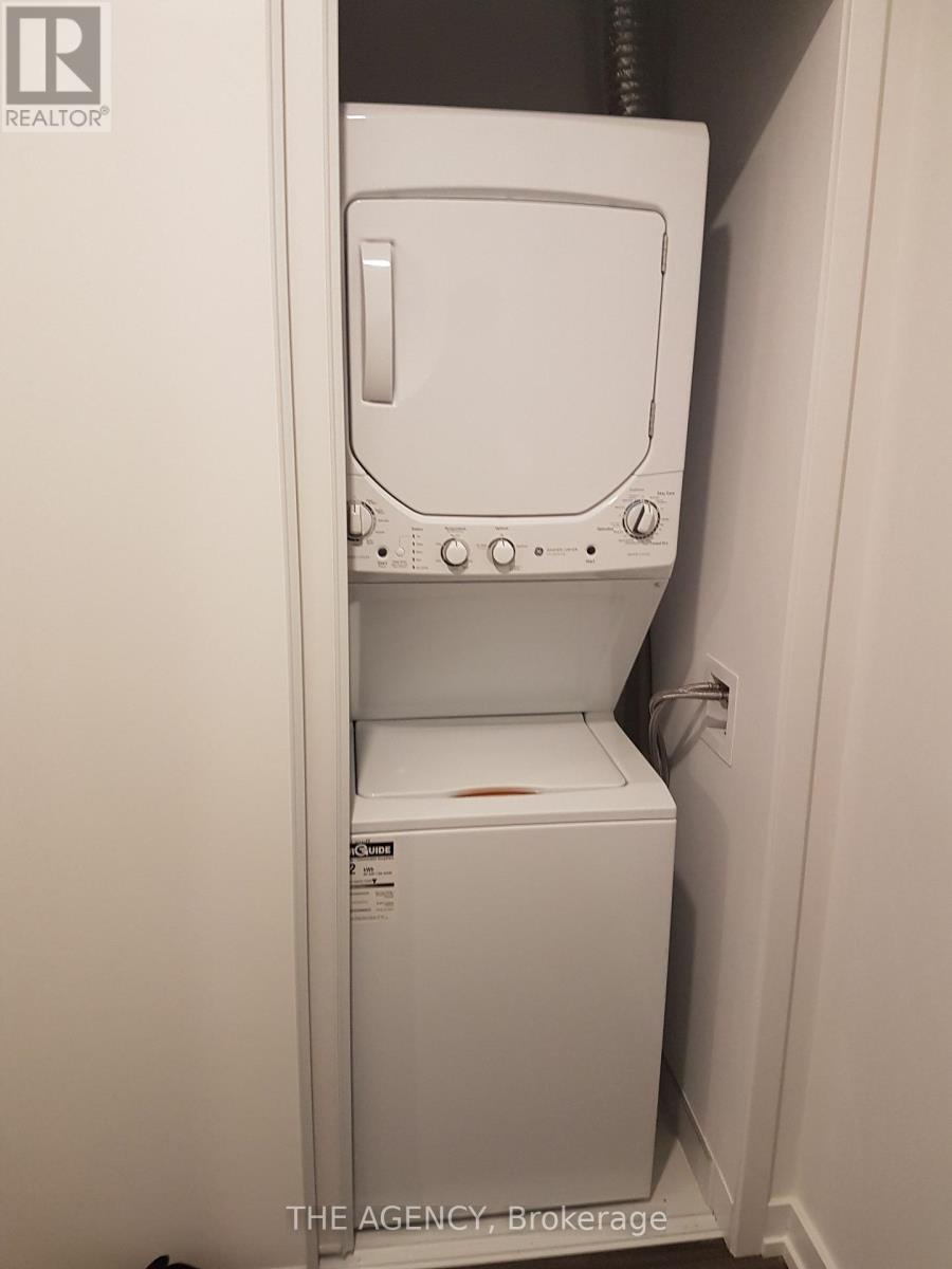 721 - 33 Helendale Avenue, Toronto (Yonge-Eglinton), Ontario  M4R 0A4 - Photo 14 - C12889146