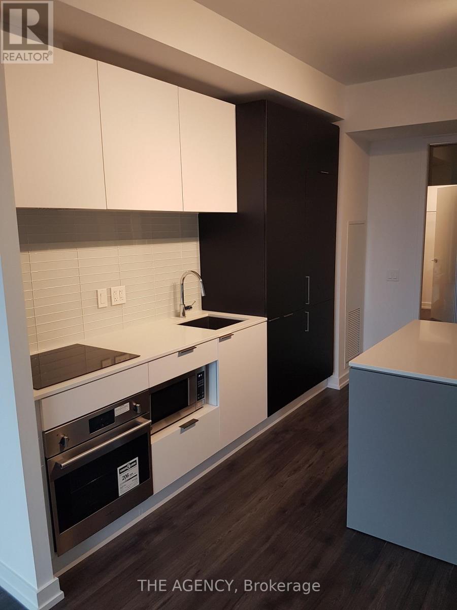 721 - 33 Helendale Avenue, Toronto (Yonge-Eglinton), Ontario  M4R 0A4 - Photo 5 - C12889146