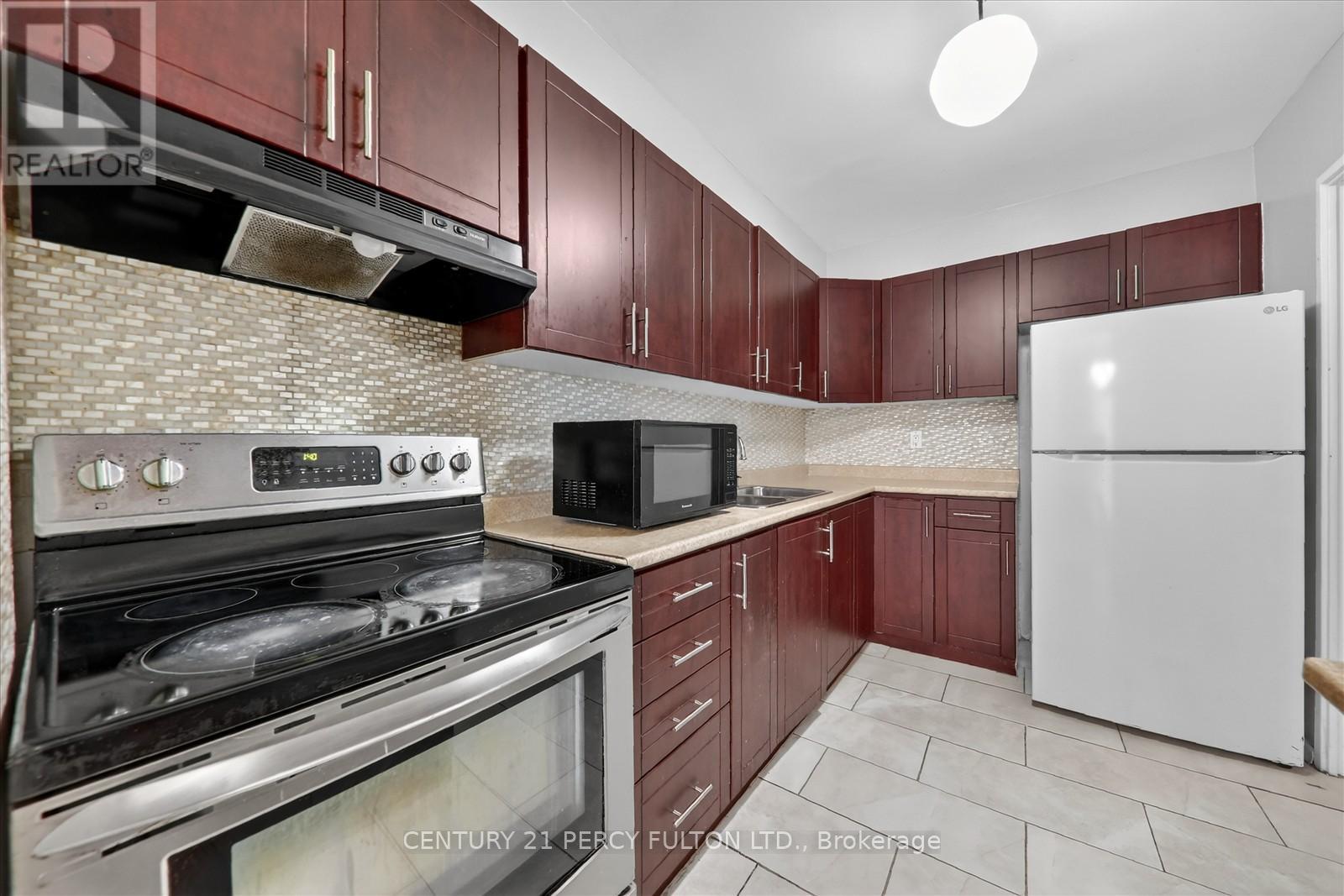 816 - 1 Massey Square, Toronto (Crescent Town), Ontario  M4C 5L4 - Photo 20 - E12889140