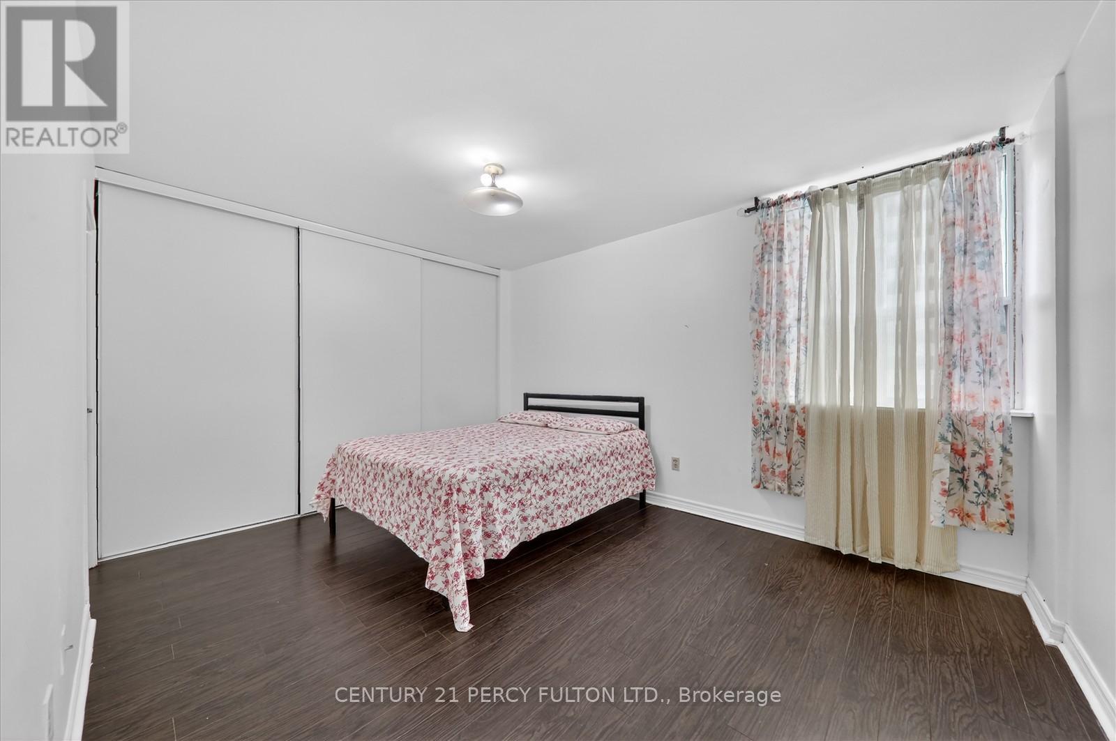 816 - 1 Massey Square, Toronto (Crescent Town), Ontario  M4C 5L4 - Photo 23 - E12889140