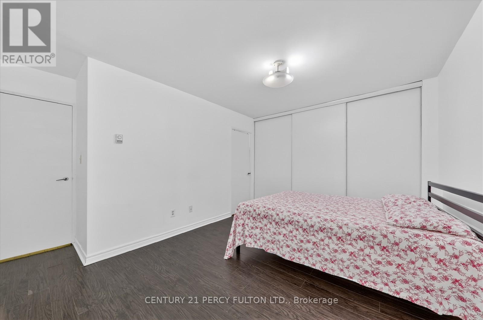 816 - 1 Massey Square, Toronto (Crescent Town), Ontario  M4C 5L4 - Photo 24 - E12889140
