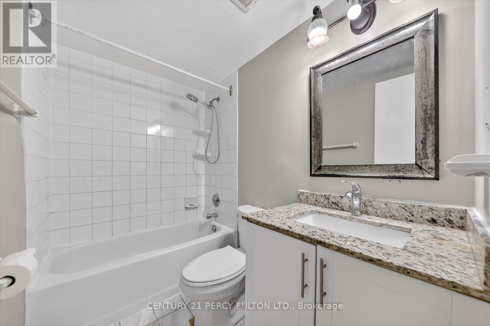 816 - 1 Massey Square, Toronto (Crescent Town), Ontario  M4C 5L4 - Photo 27 - E12889140