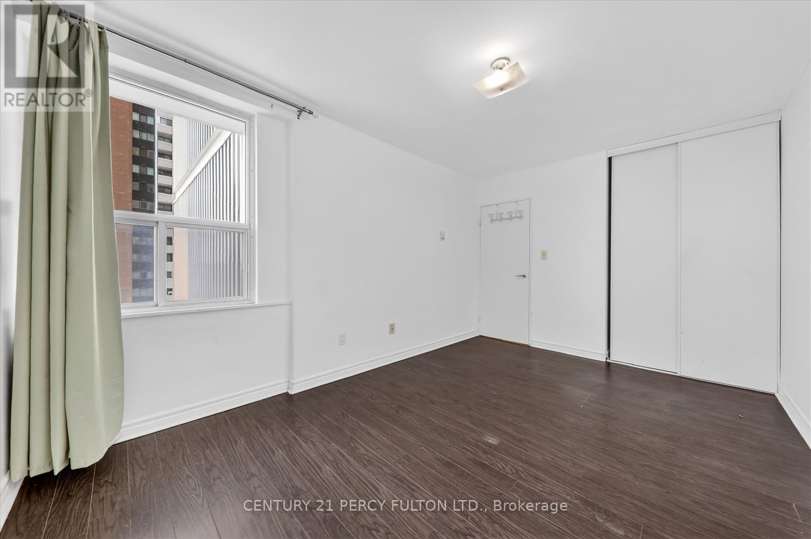 816 - 1 Massey Square, Toronto (Crescent Town), Ontario  M4C 5L4 - Photo 28 - E12889140