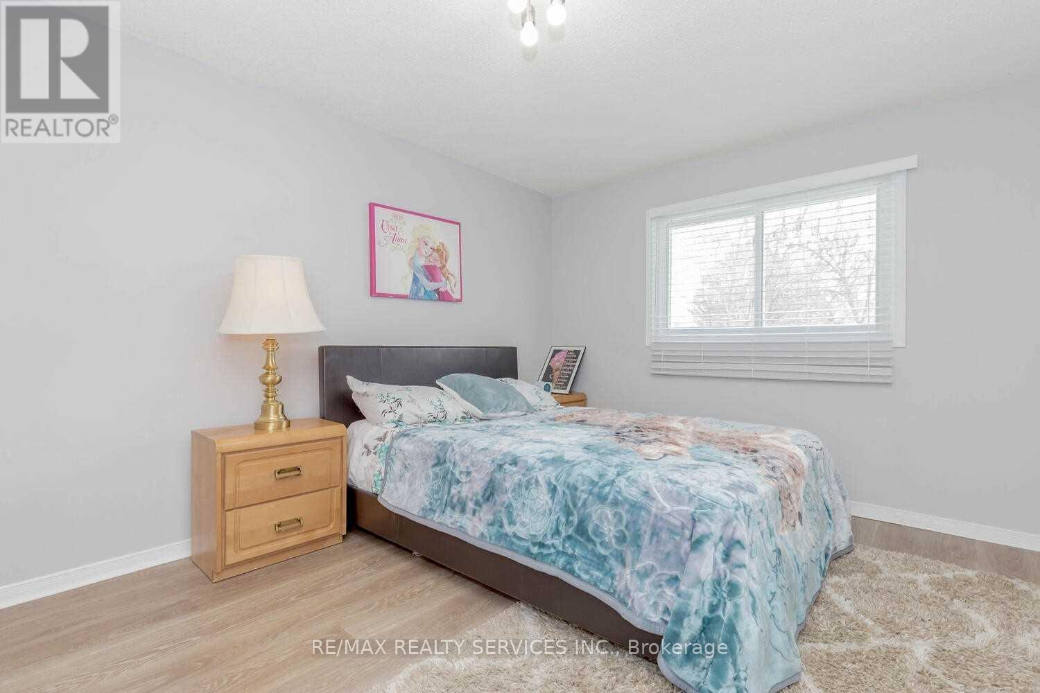 **upper** - 89 Martindale Crescent, Brampton, Ontario  L6X 2T8 - Photo 13 - W12657238