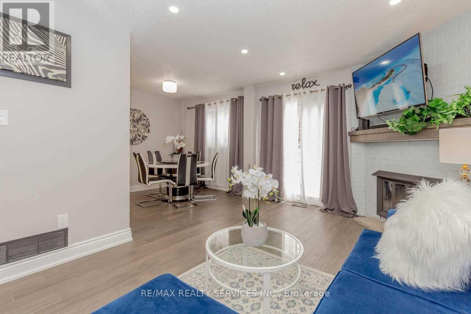 **upper** - 89 Martindale Crescent, Brampton, Ontario  L6X 2T8 - Photo 4 - W12657238