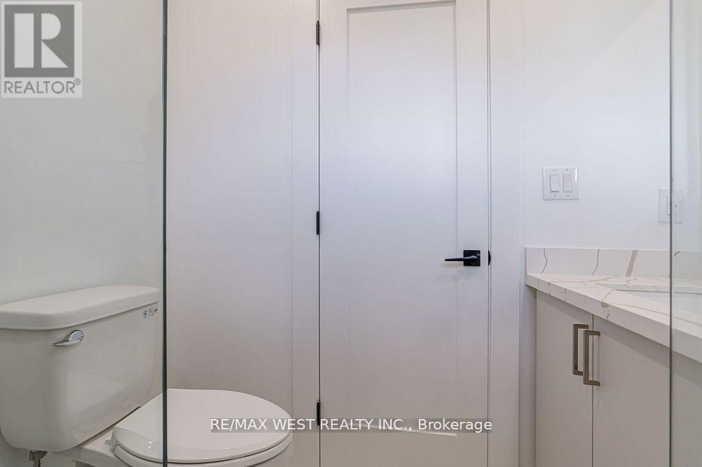 Main - 152 Clarence Street, Brampton, Ontario L6W 1S9 - Photo 21 - W12646720