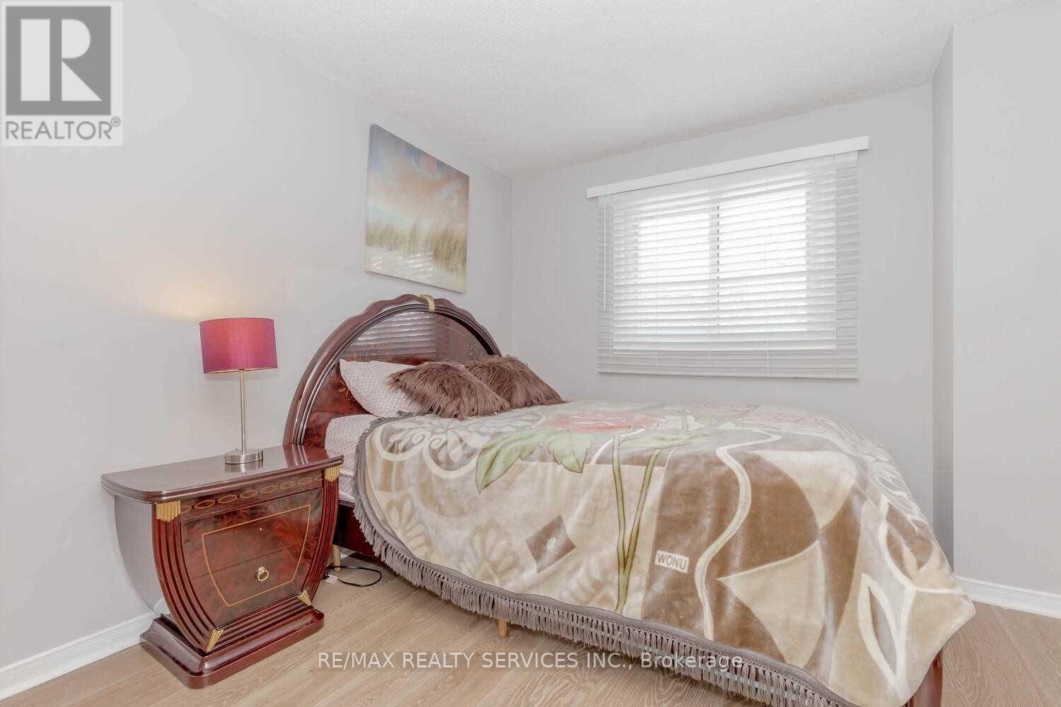 **upper** - 89 Martindale Crescent, Brampton, Ontario  L6X 2T8 - Photo 14 - W12657238