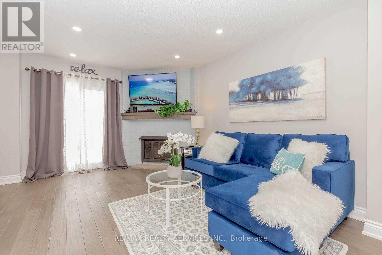 **upper** - 89 Martindale Crescent, Brampton, Ontario  L6X 2T8 - Photo 5 - W12657238