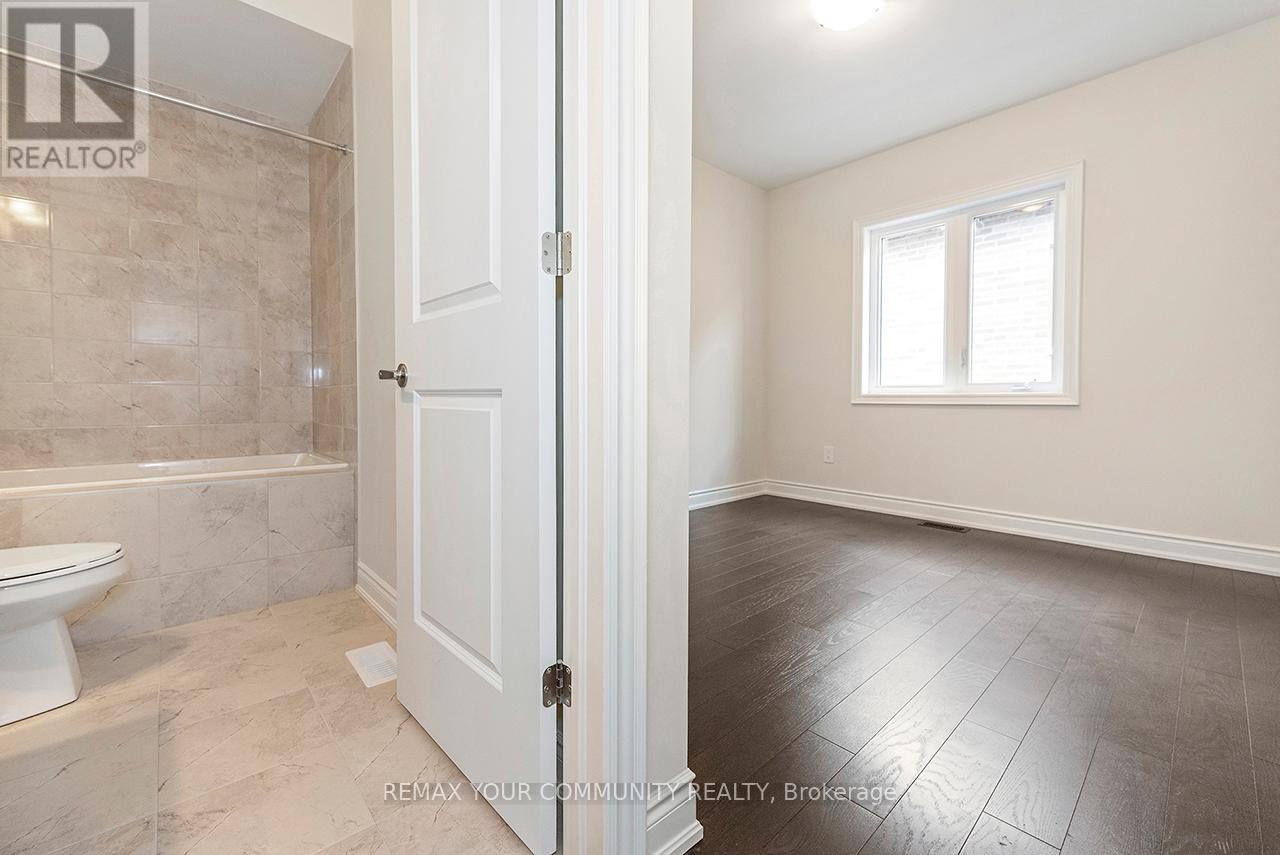 45 Raspberry Ridge Avenue, Caledon, Ontario  L7C 4M9 - Photo 28 - W12888836