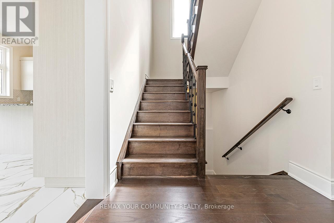 45 Raspberry Ridge Avenue, Caledon, Ontario  L7C 4M9 - Photo 9 - W12888836