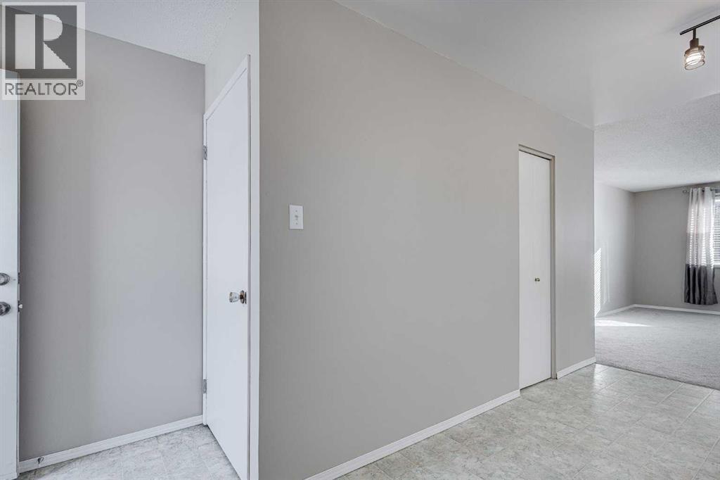 5910 53 Avenue, Red Deer, Alberta  T4N 5J6 - Photo 14 - A2292165