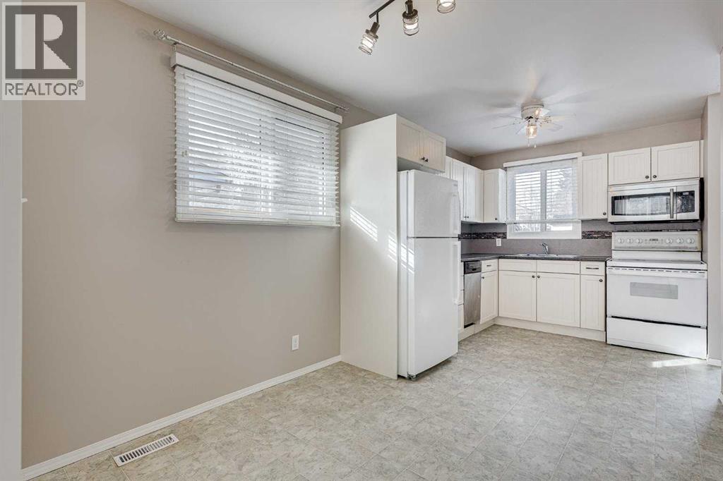 5910 53 Avenue, Red Deer, Alberta  T4N 5J6 - Photo 8 - A2292165