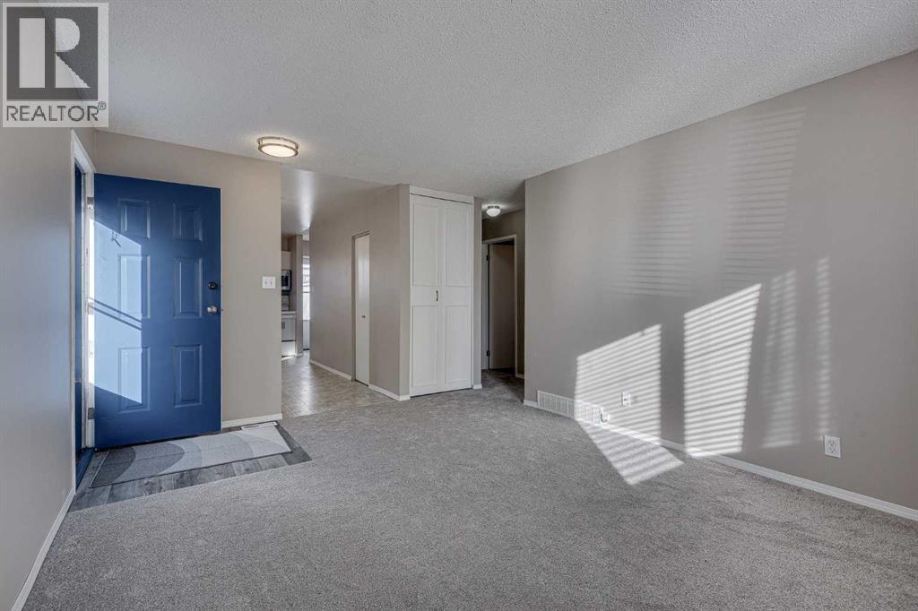 5910 53 Avenue, Red Deer, Alberta  T4N 5J6 - Photo 7 - A2292165