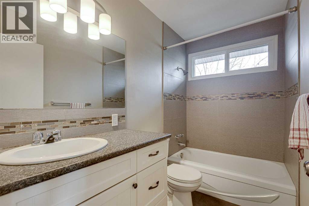 5910 53 Avenue, Red Deer, Alberta  T4N 5J6 - Photo 22 - A2292165