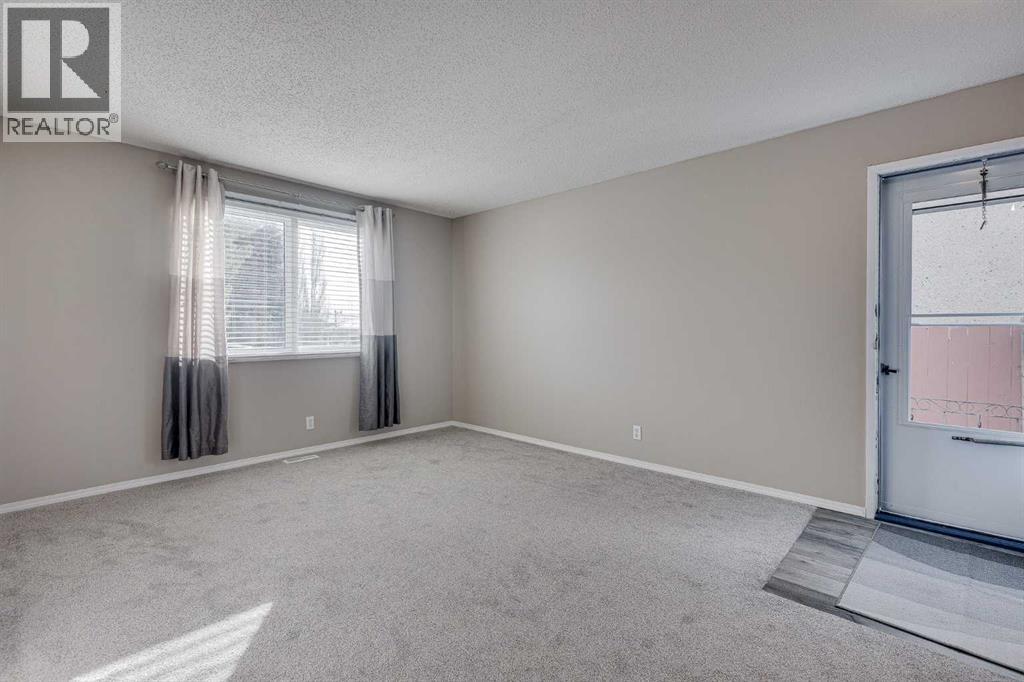 5910 53 Avenue, Red Deer, Alberta  T4N 5J6 - Photo 5 - A2292165