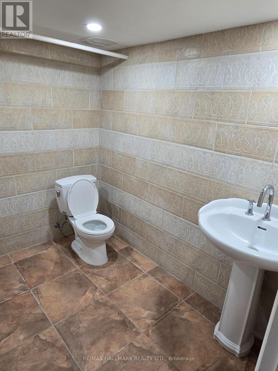 Main - 1752 St Clair Avenue W, Toronto, Ontario  M6N 1J3 - Photo 16 - W12889122