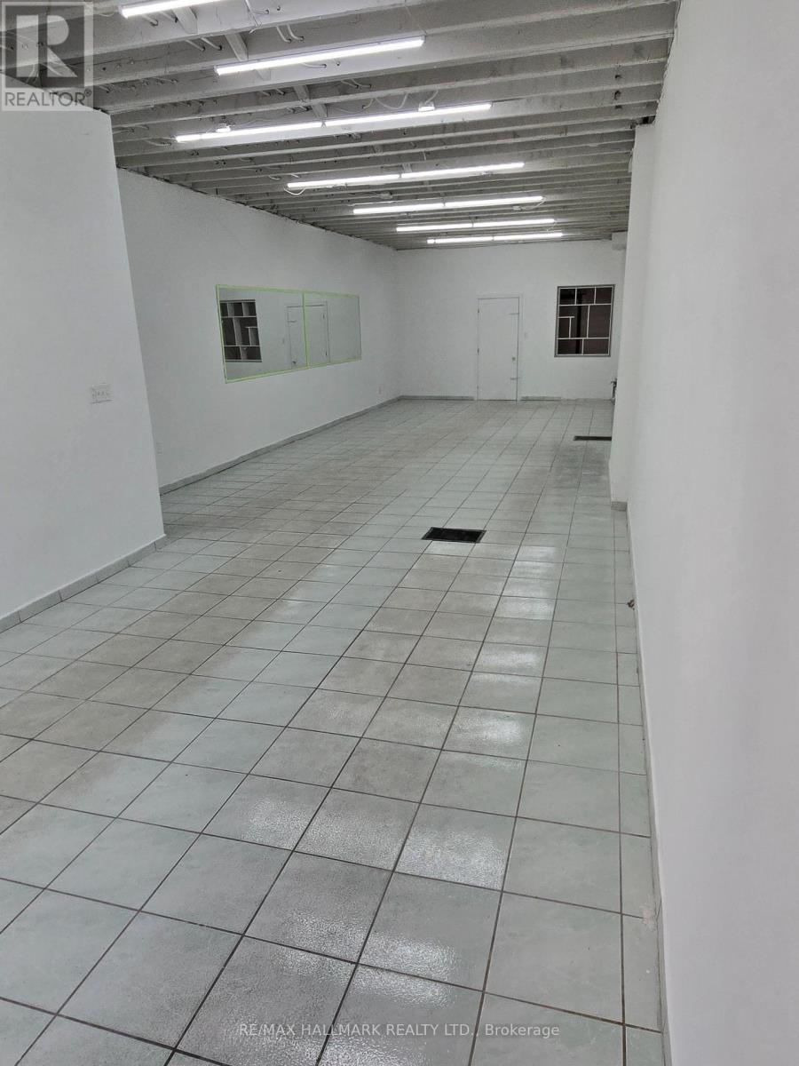 Main - 1752 St Clair Avenue W, Toronto, Ontario  M6N 1J3 - Photo 4 - W12889122