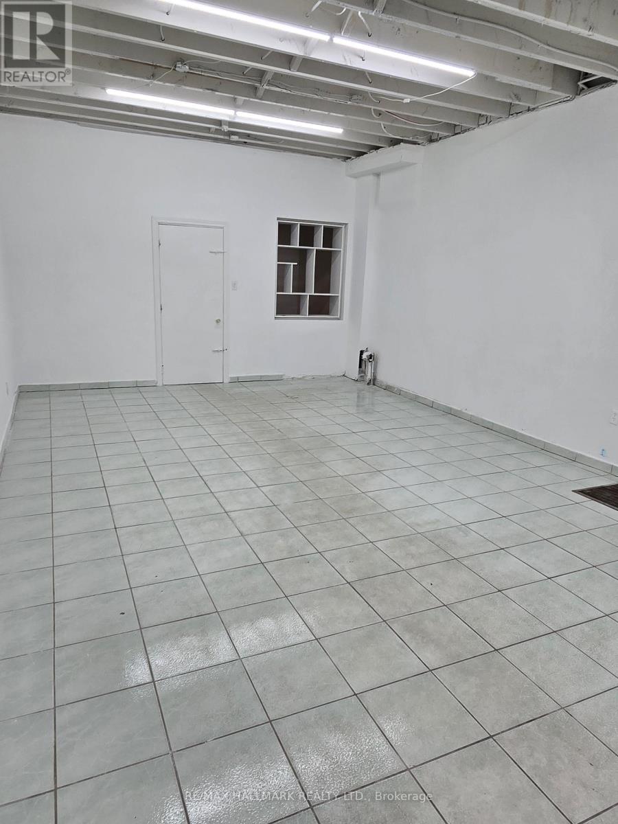 Main - 1752 St Clair Avenue W, Toronto, Ontario  M6N 1J3 - Photo 7 - W12889122