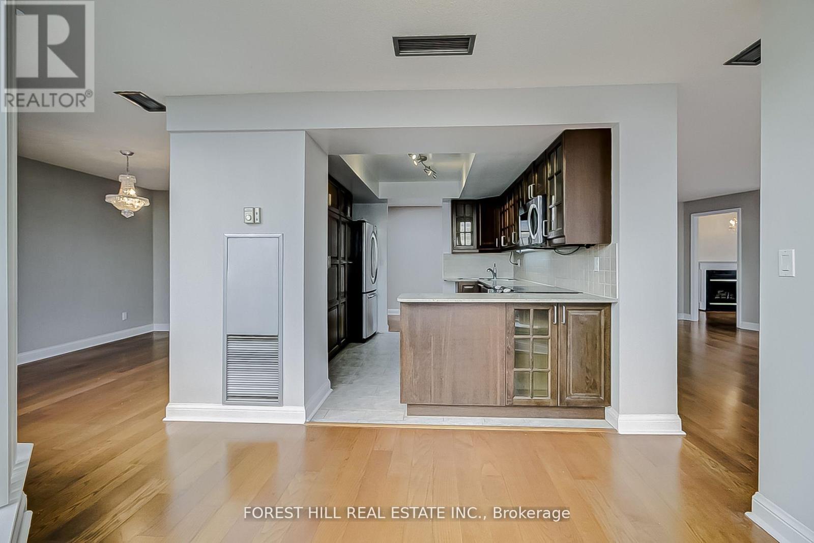 Ph7 - 55 Kingsbridge Garden Circle, Mississauga (Hurontario), Ontario  L5R 1Y1 - Photo 17 - W12889126