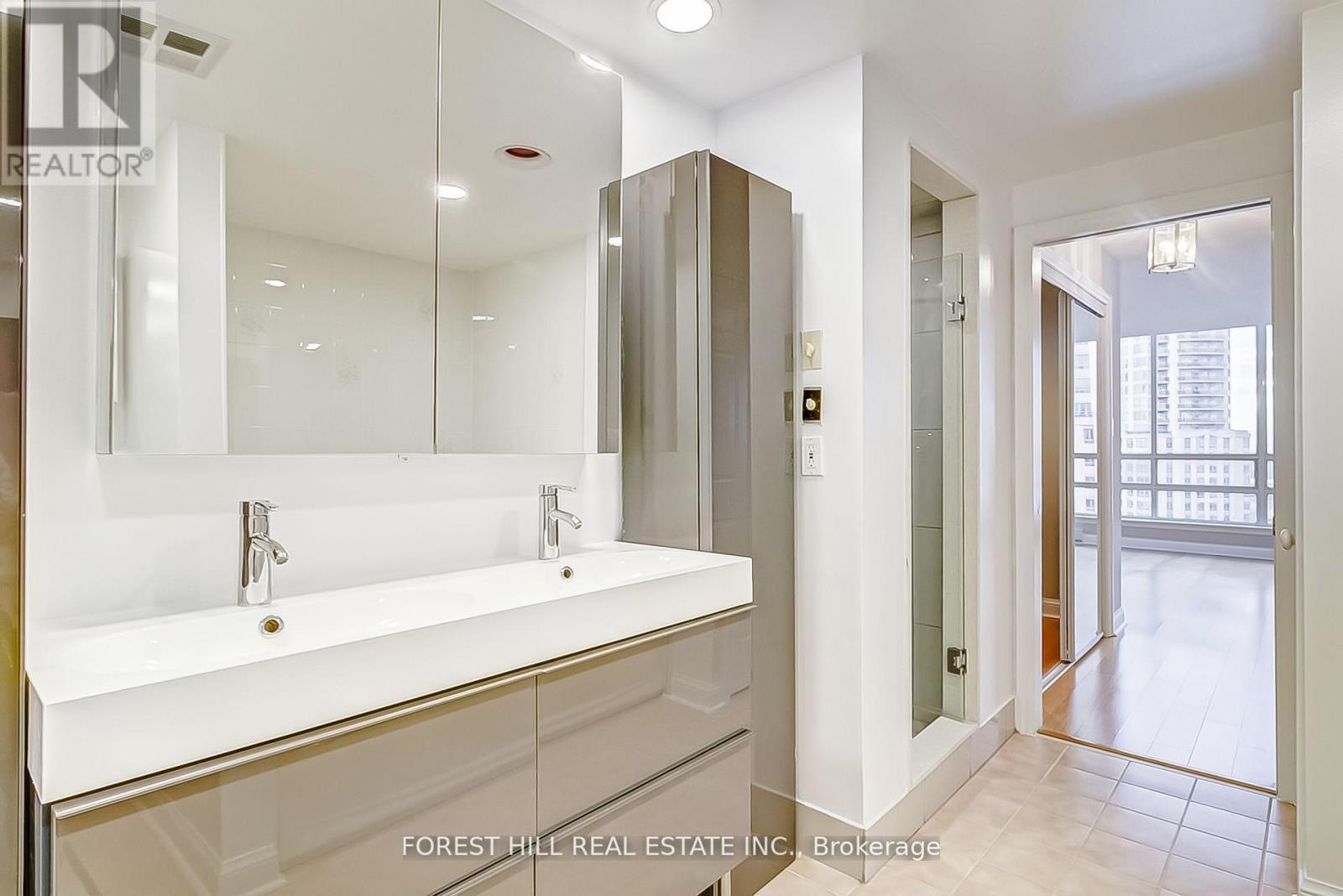 Ph7 - 55 Kingsbridge Garden Circle, Mississauga (Hurontario), Ontario  L5R 1Y1 - Photo 25 - W12889126