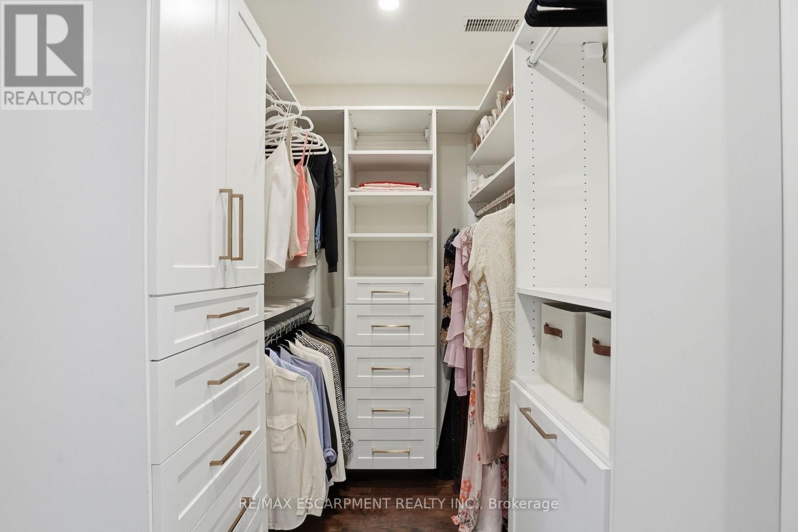 92 Wanita Road, Mississauga, Ontario  L5G 1B8 - Photo 26 - W12889142