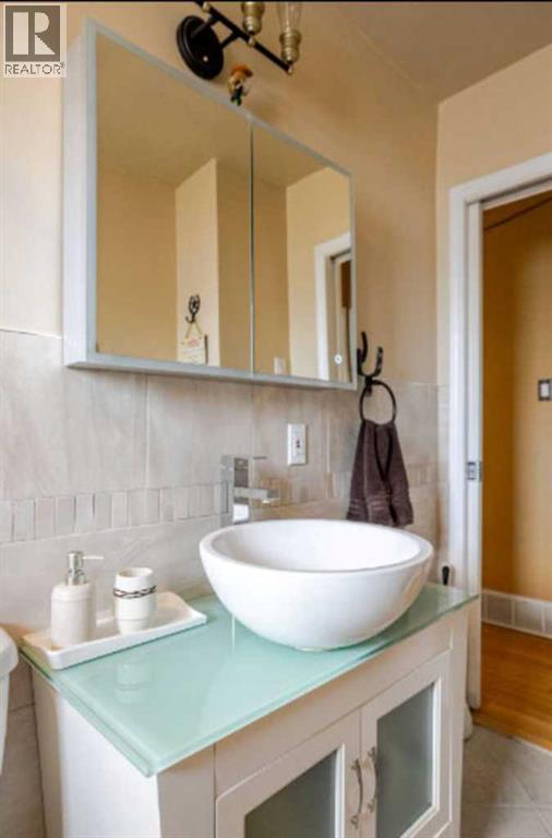 1509 38 Street SE, Calgary, Alberta  T2A 1G7 - Photo 17 - A2292320