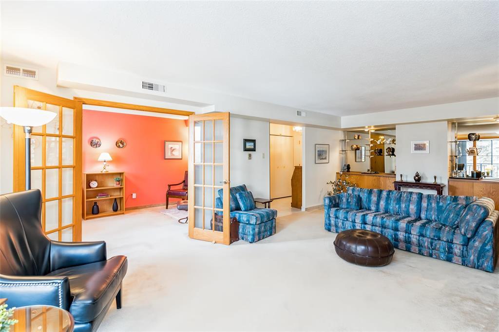 303 740 Kenaston Boulevard, Winnipeg, Manitoba  R3N 1Y3 - Photo 1 - 202604803