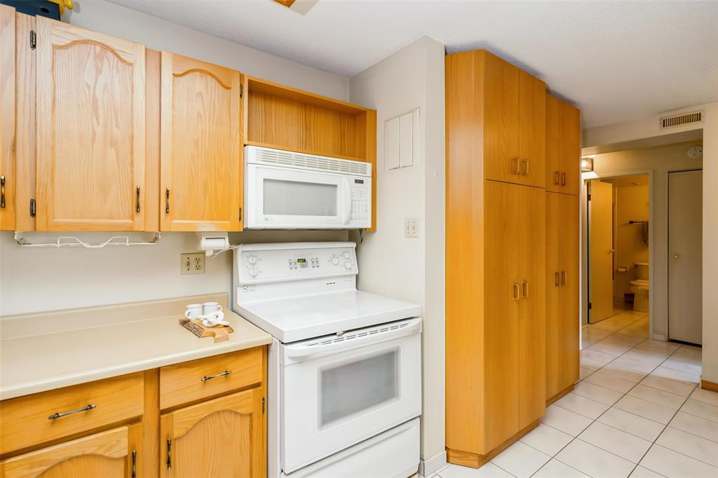 303 740 Kenaston Boulevard, Winnipeg, Manitoba  R3N 1Y3 - Photo 17 - 202604803